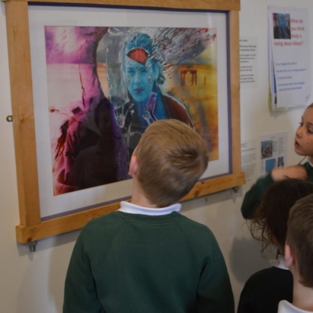 Children from Kilkhampton Primary School discussing